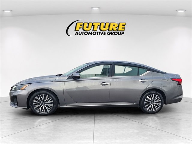 Used 2023 Nissan Altima 2.5 SV image 6