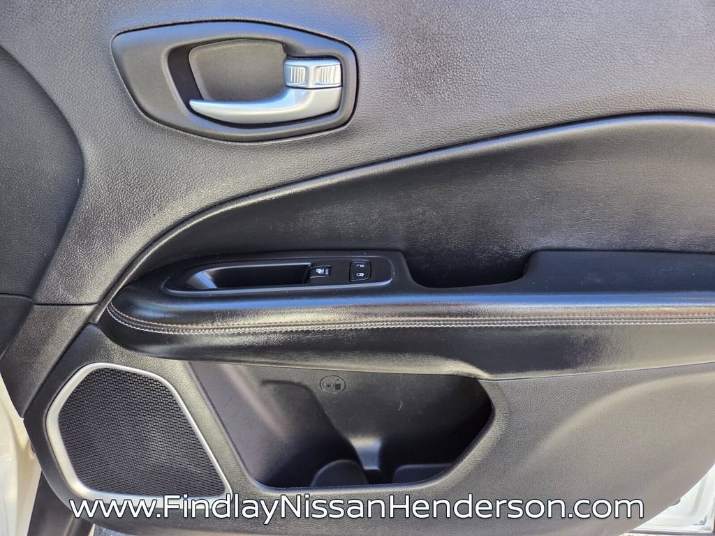 Used 2018 Jeep Compass Sport AWD/4WD image 19