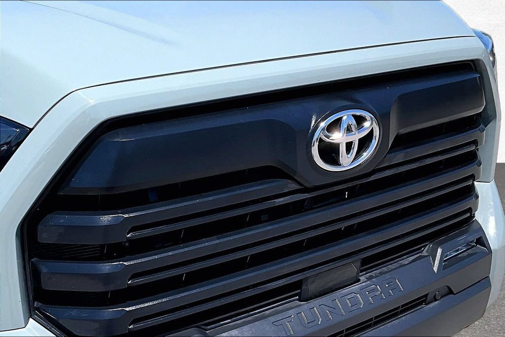 Used 2024 Toyota Tundra SR5 w/ SR5 Premium Package AWD/4WD image 35