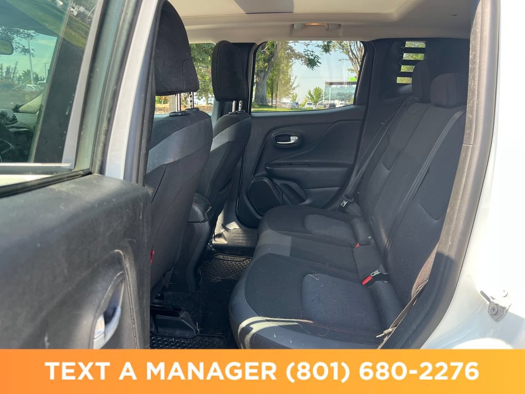 Used 2020 Jeep Renegade Trailhawk w/ UConnect 8.4 Nav Group AWD/4WD image 14