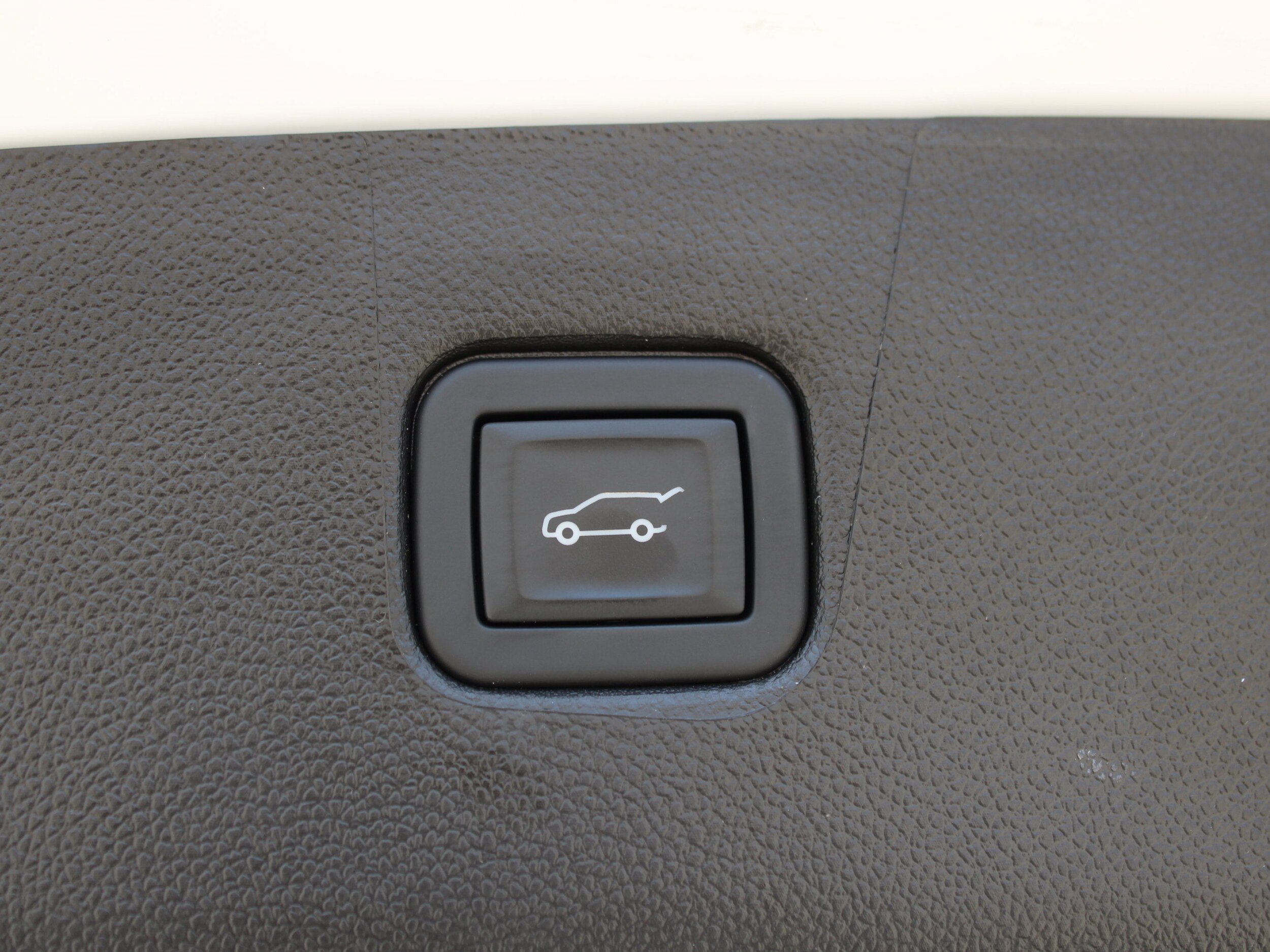 Used 2024 Chevrolet Blazer LT w/ Convenience Package FWD image 38