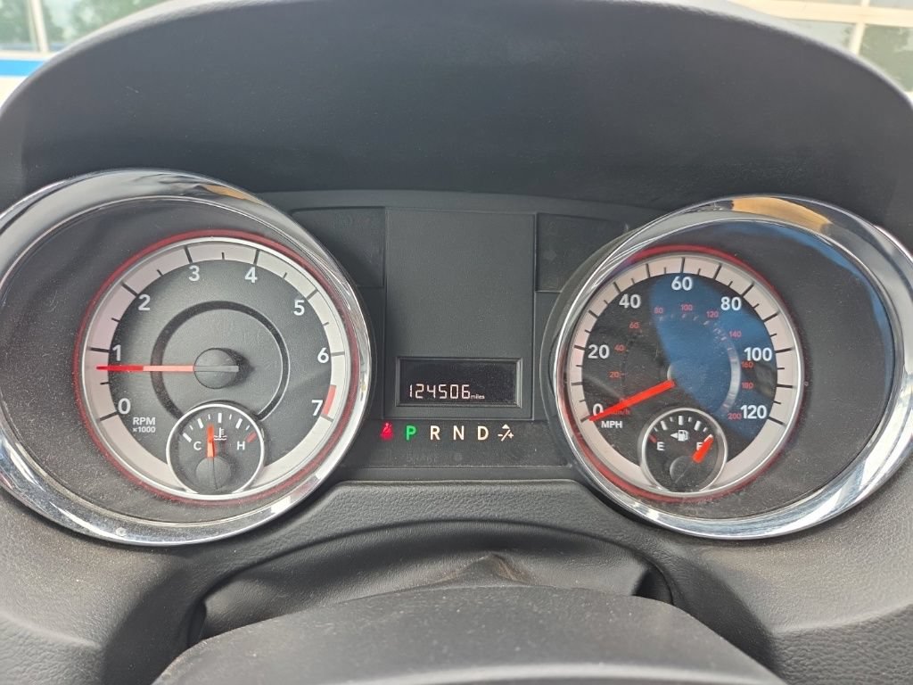 Used 2018 Dodge Grand Caravan SXT w/ Blacktop Package FWD image 13