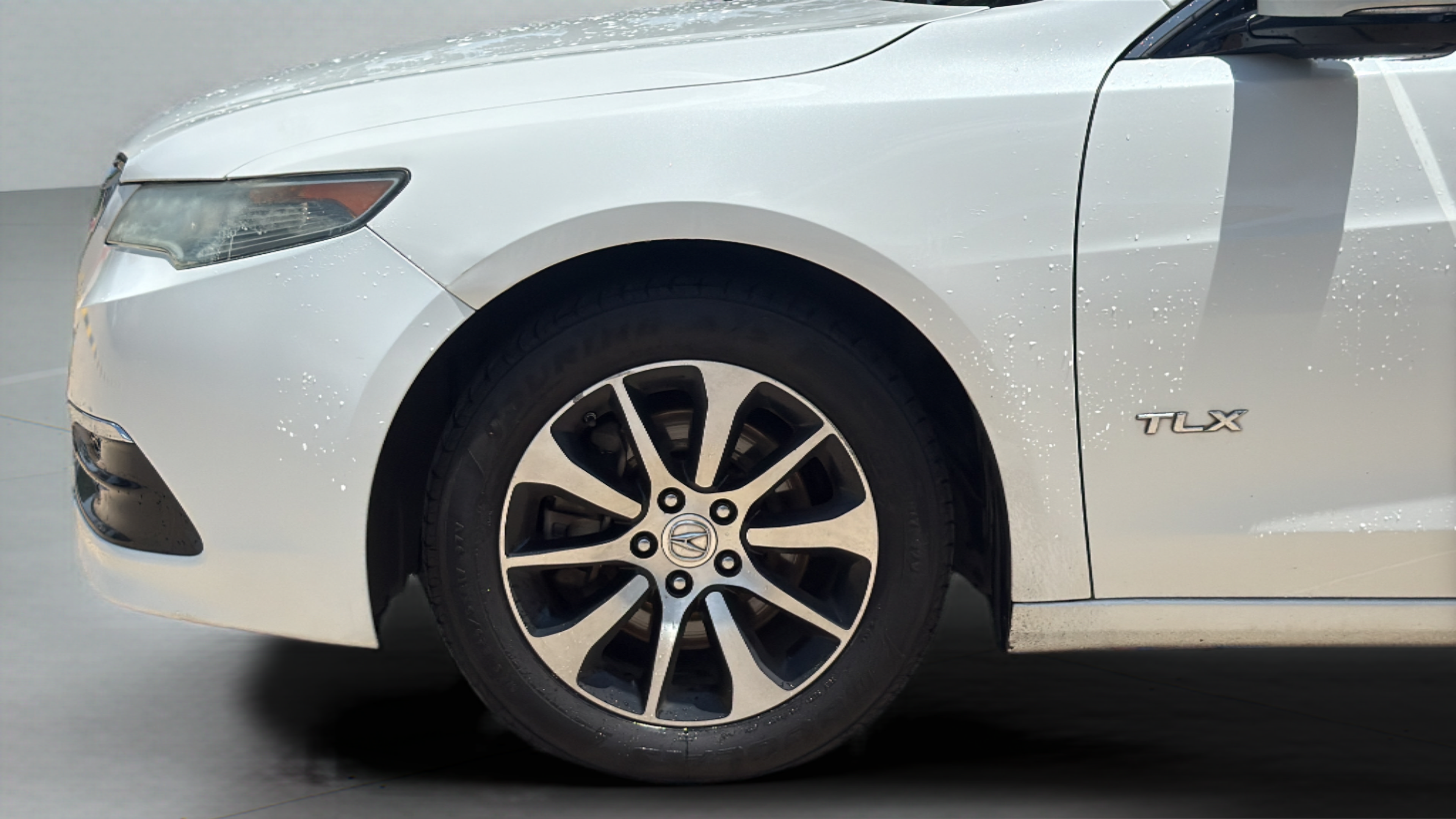 Used 2017 Acura TLX FWD image 29