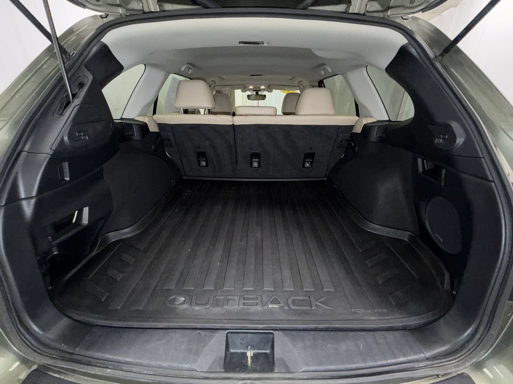 Used 2019 Subaru Outback 2.5i Limited AWD/4WD image 16