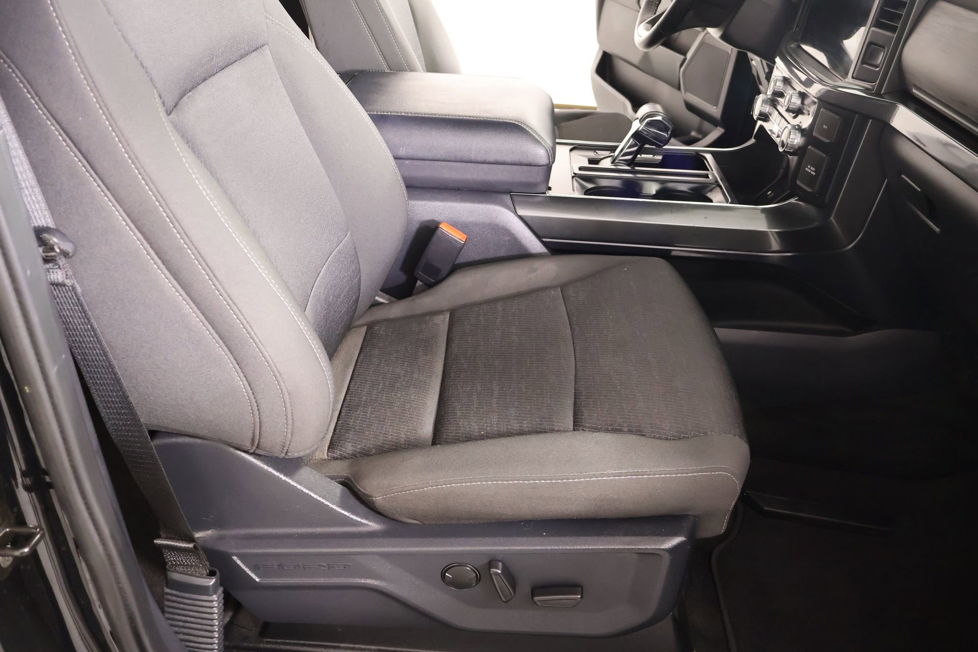 Used 2023 Ford F150 XLT w/ Equipment Group 302A High image 15