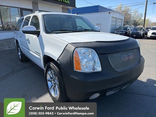 Used 2008 GMC Yukon XL Denali image 3