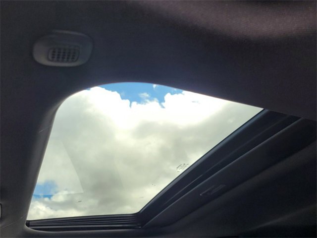 New 2025 Jeep Grand Cherokee Altitude image 6