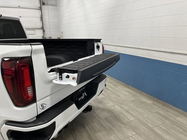 Used 2023 GMC Sierra 1500 Denali w/ Denali Reserve Package image 18