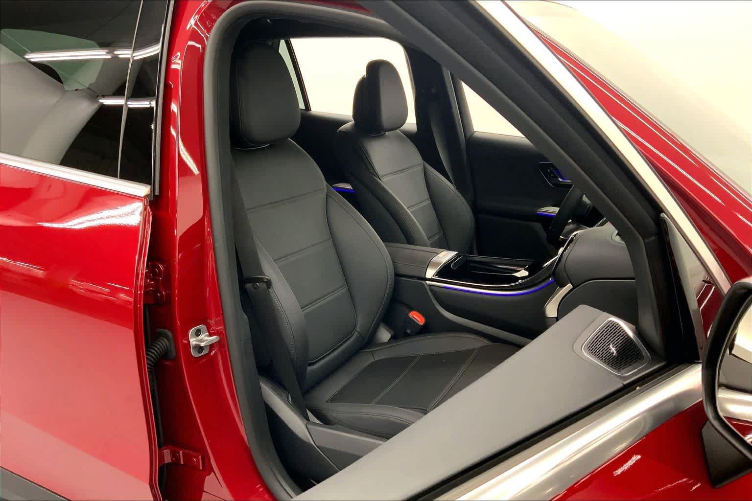 Used 2026 Mercedes-Benz GLC 300 image 11