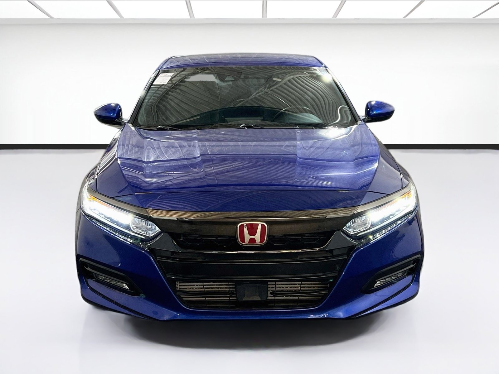 Used 2020 Honda Accord Sport image 2