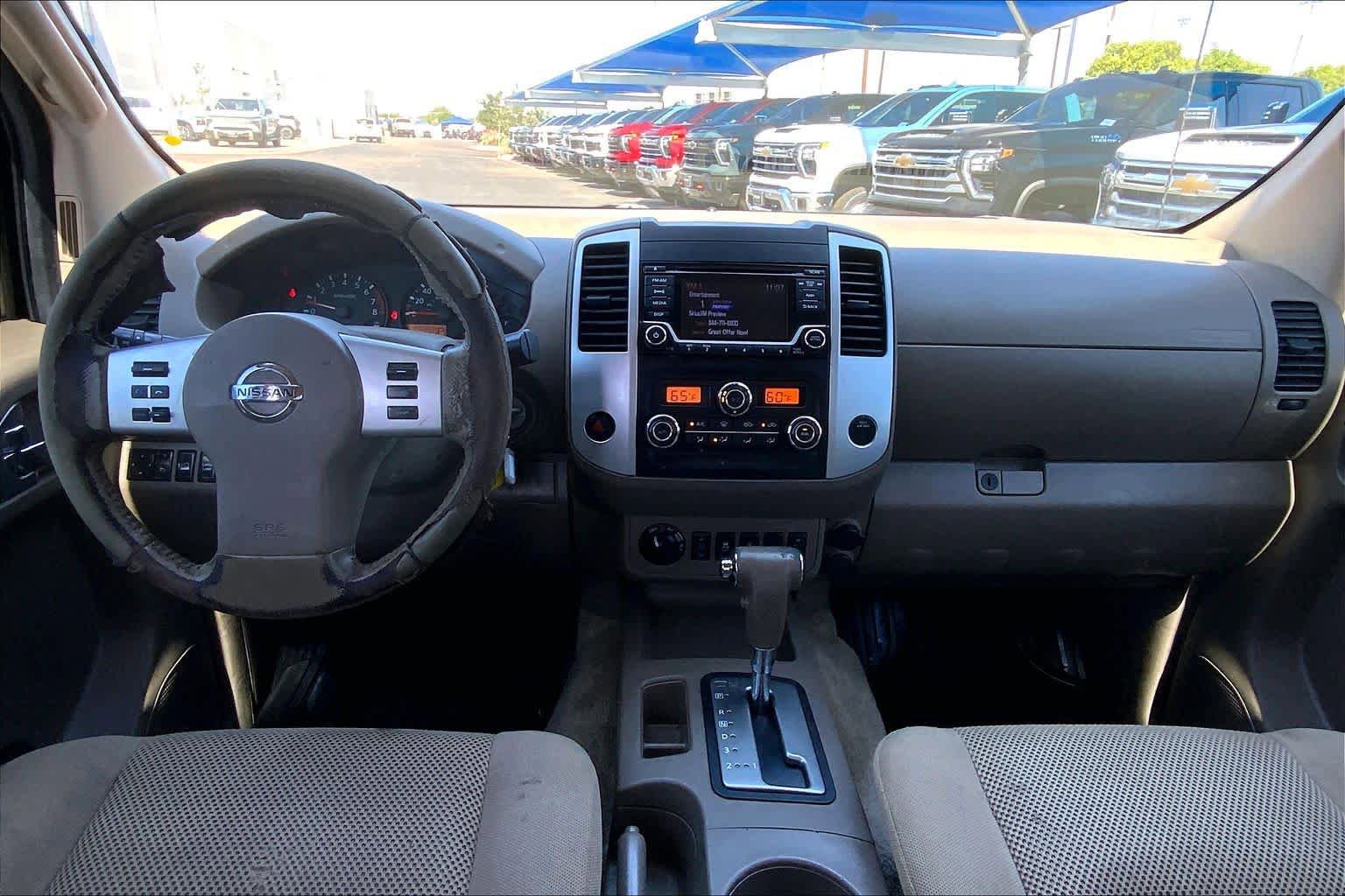 Used 2016 Nissan Frontier SV w/ SV Value Truck Package AWD/4WD image 16