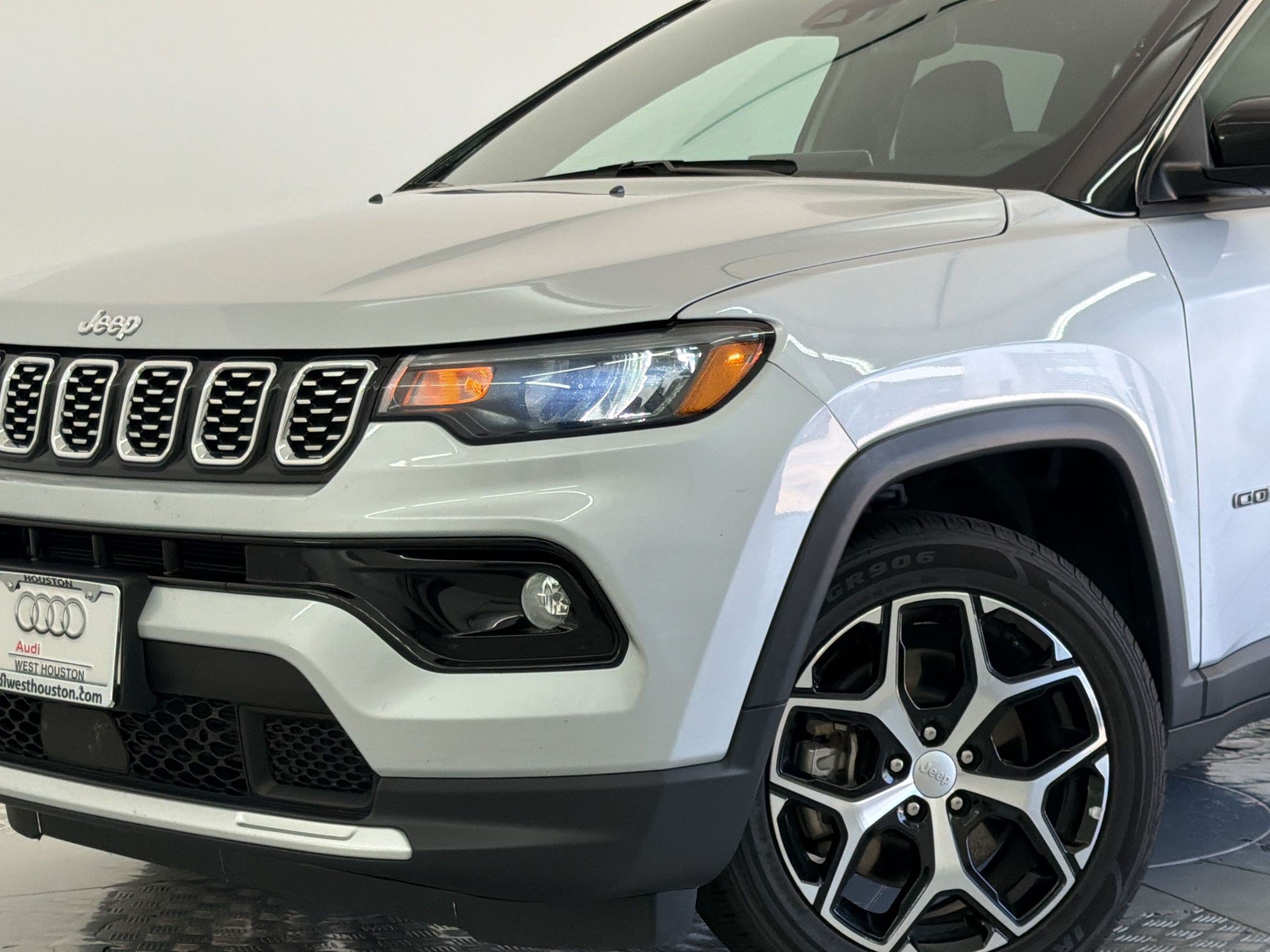 Used 2024 Jeep Compass Limited AWD/4WD image 25