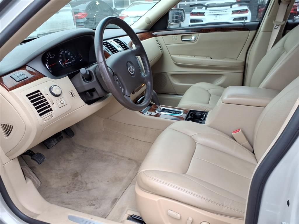Used 2007 Cadillac DTS Luxury I w/ Trunk Convenience Package image 9