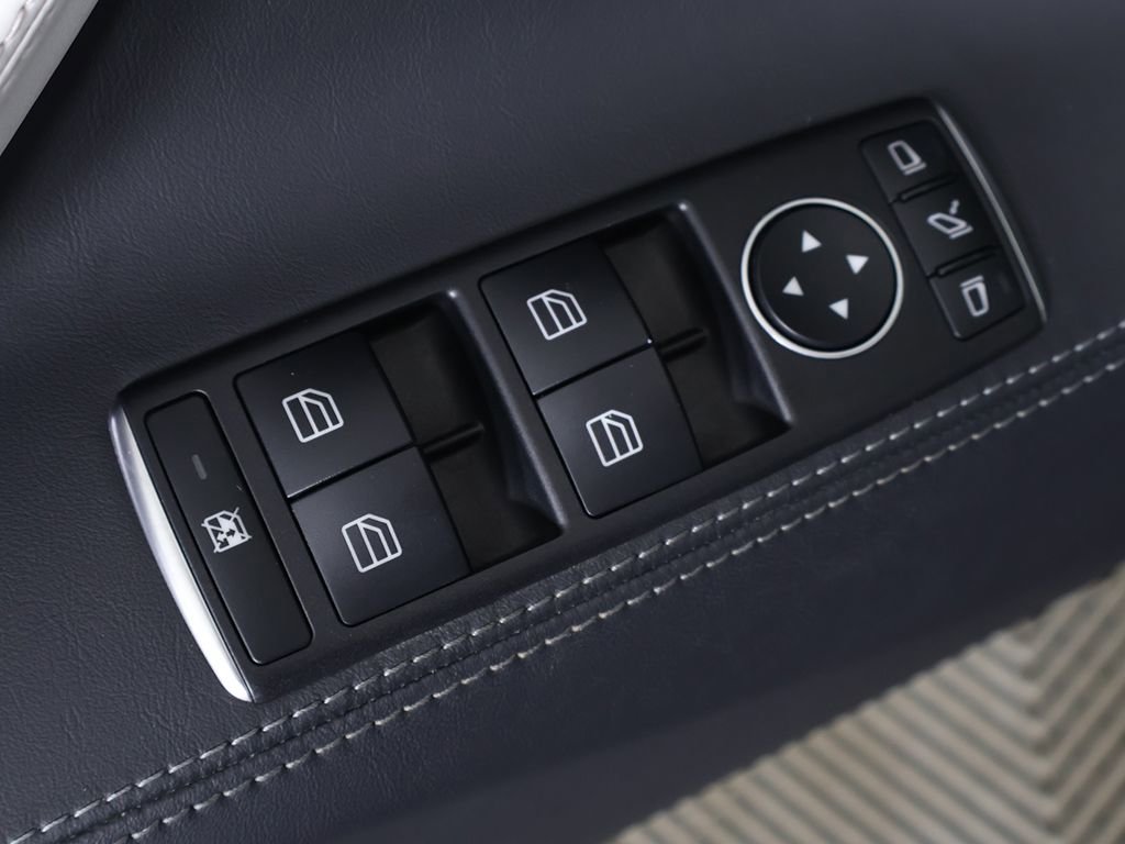 Used 2019 Tesla Model S 100D image 39