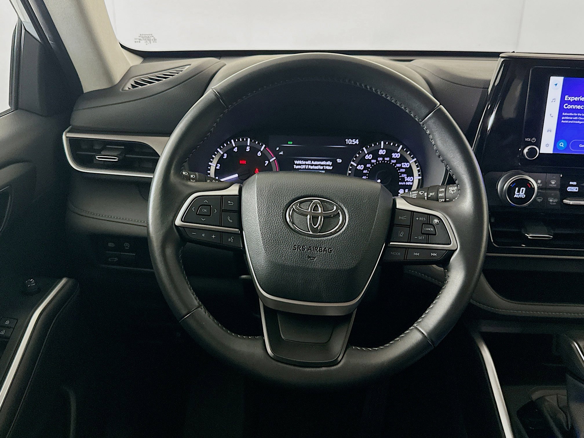 Used 2024 Toyota Highlander LE image 18