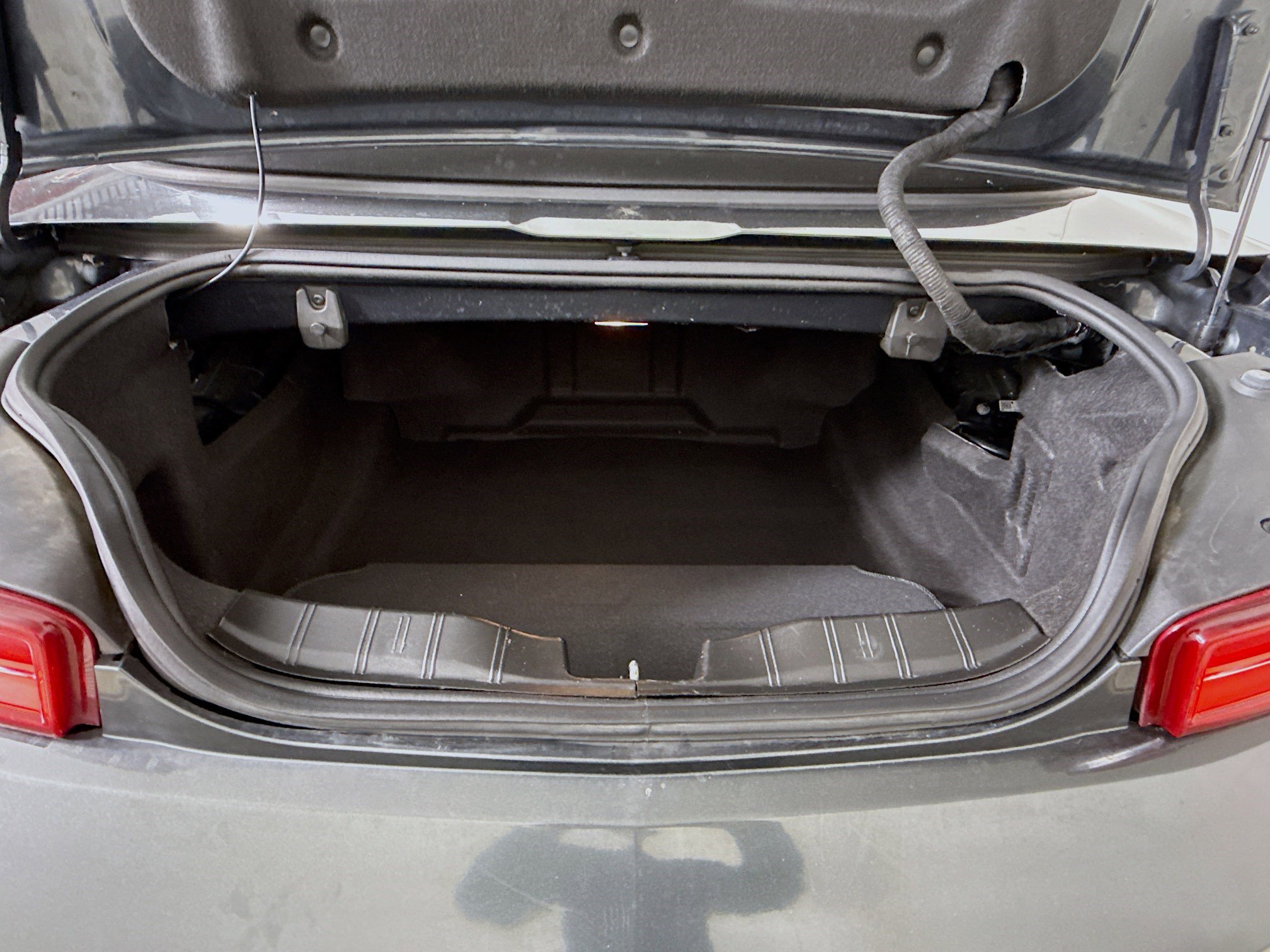 Used 2016 Chevrolet Camaro LT image 31