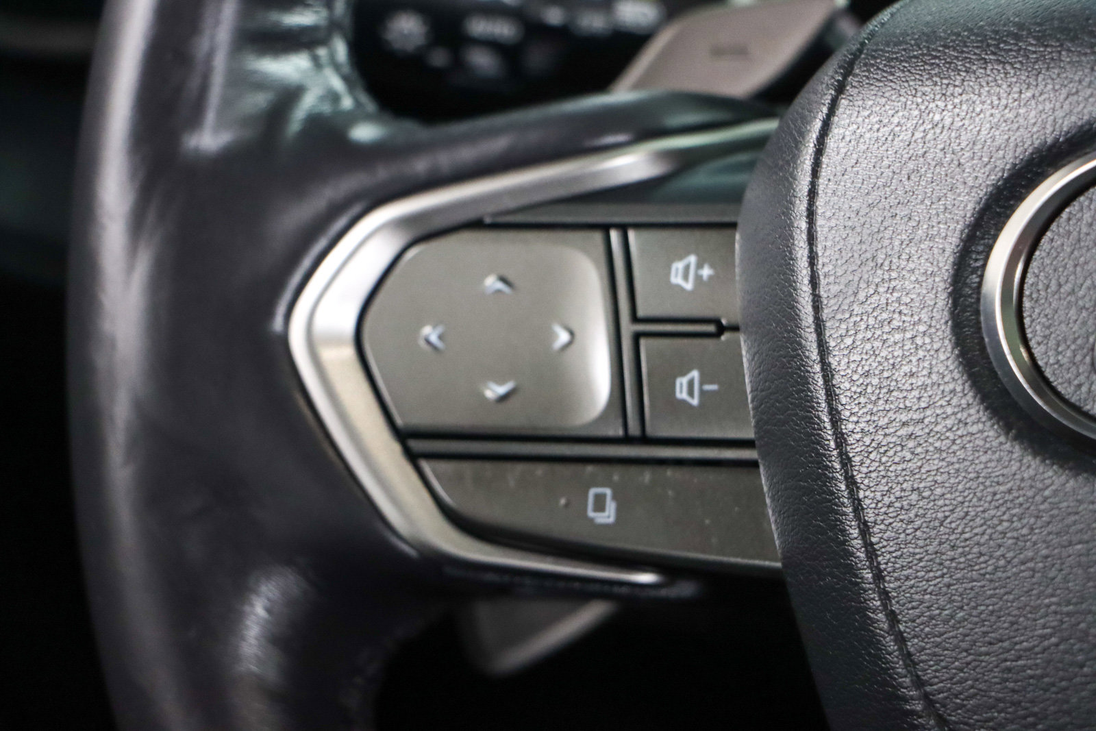 Used 2025 Lexus TX 350 AWD image 13