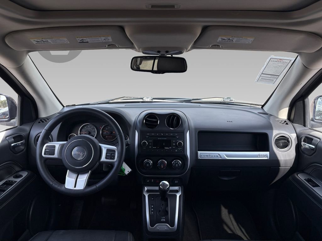 Used 2015 Jeep Compass High Altitude image 3