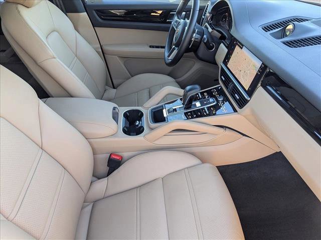 Used 2022 Porsche Cayenne image 21