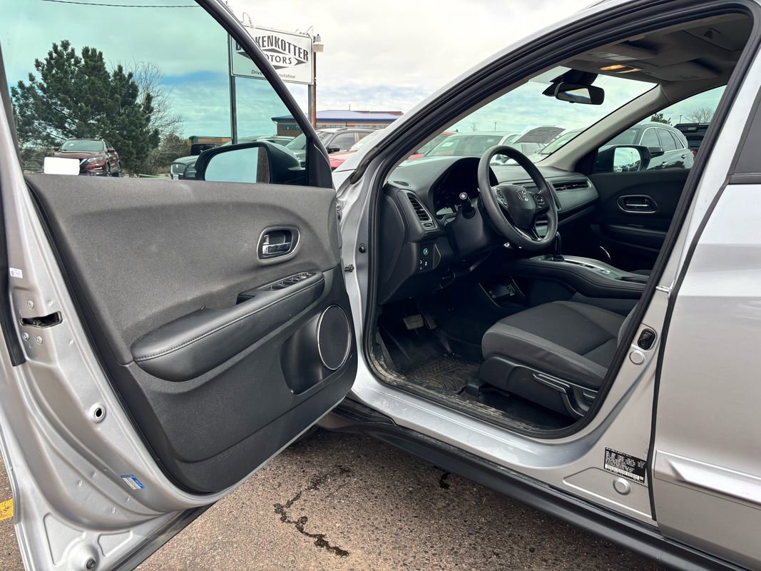 Used 2022 Honda HR-V EX image 10