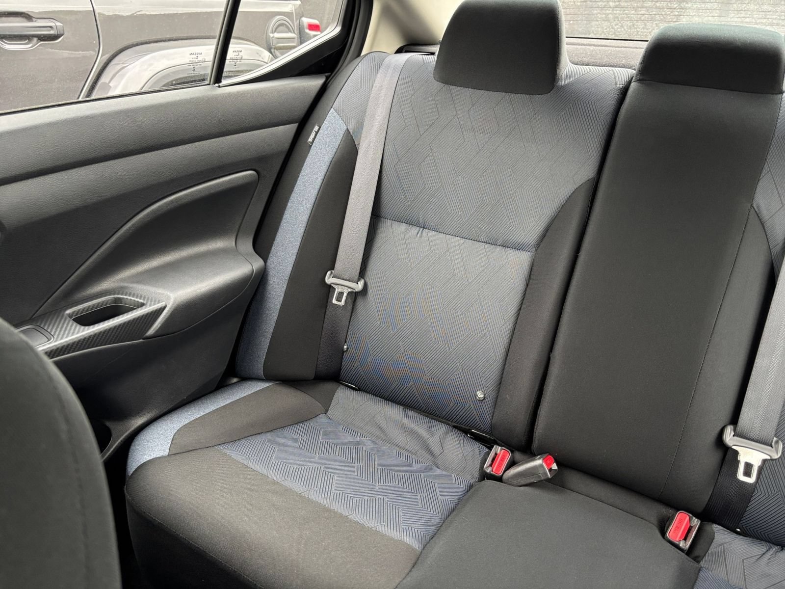 Used 2025 Nissan Versa SV FWD image 37
