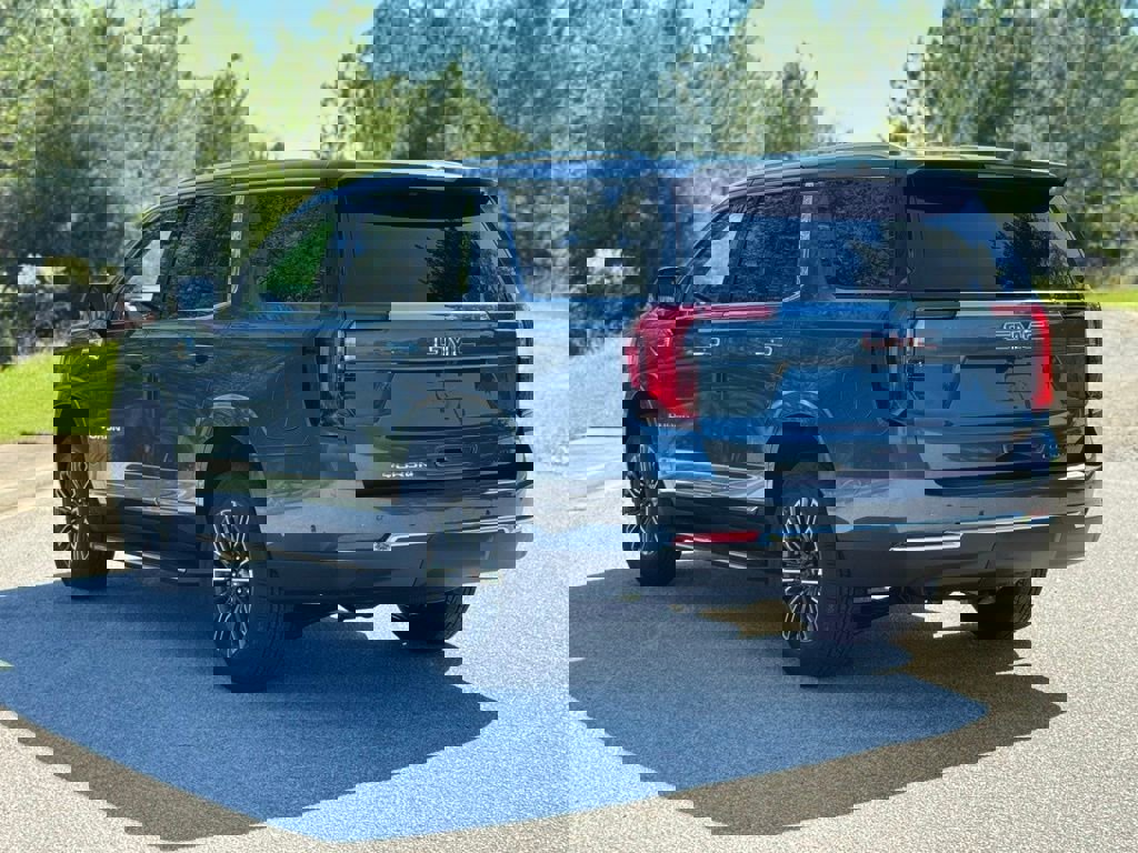 New 2026 GMC Yukon Elevation image 11