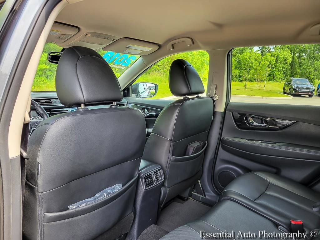 Used 2018 Nissan Rogue SL AWD/4WD image 11