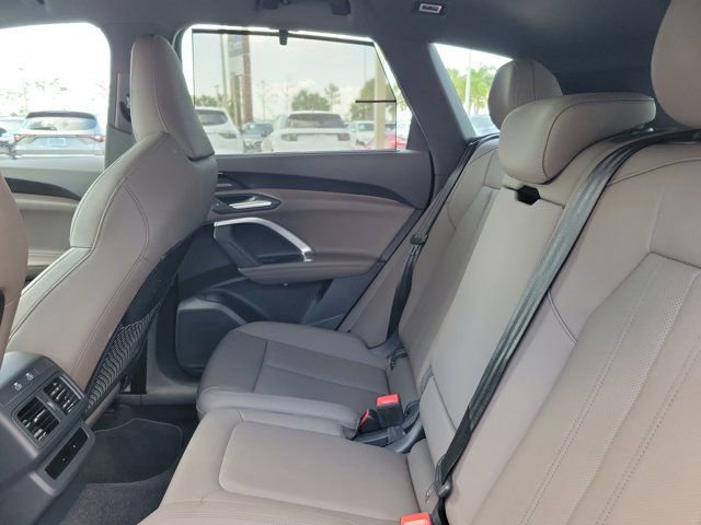 Certified 2025 Audi Q5 Premium Plus w/ Premium Plus image 11