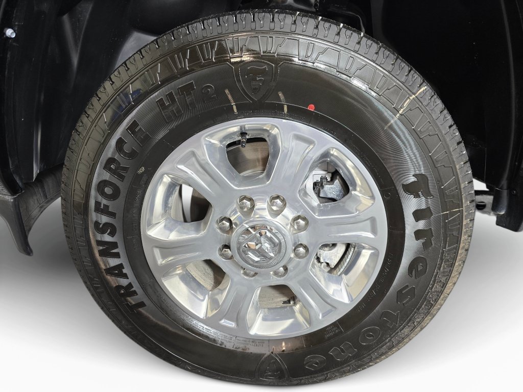 New 2026 RAM 3500 Big Horn AWD/4WD image 11