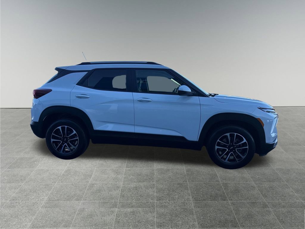 Used 2026 Chevrolet TrailBlazer LT w/ LT Cold Weather Package image 7