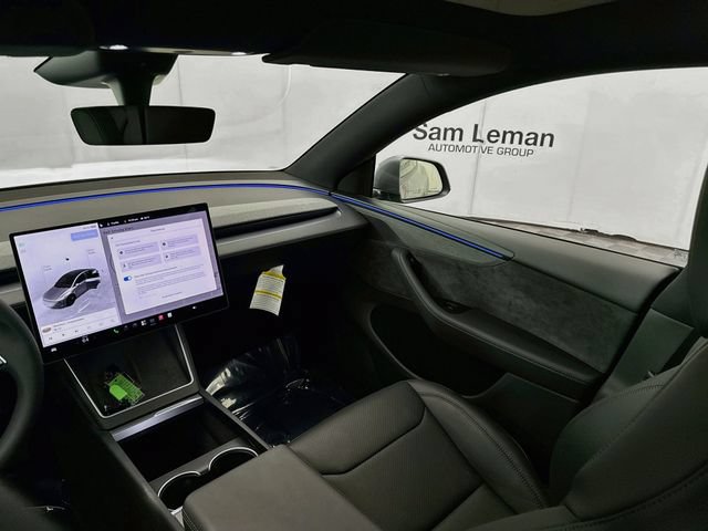 Used 2026 Tesla Model Y AWD image 23