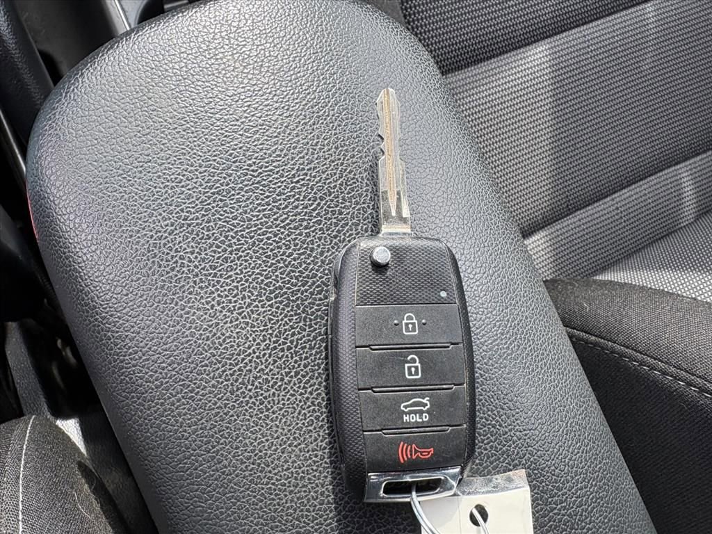Used 2018 Kia Forte LX image 22