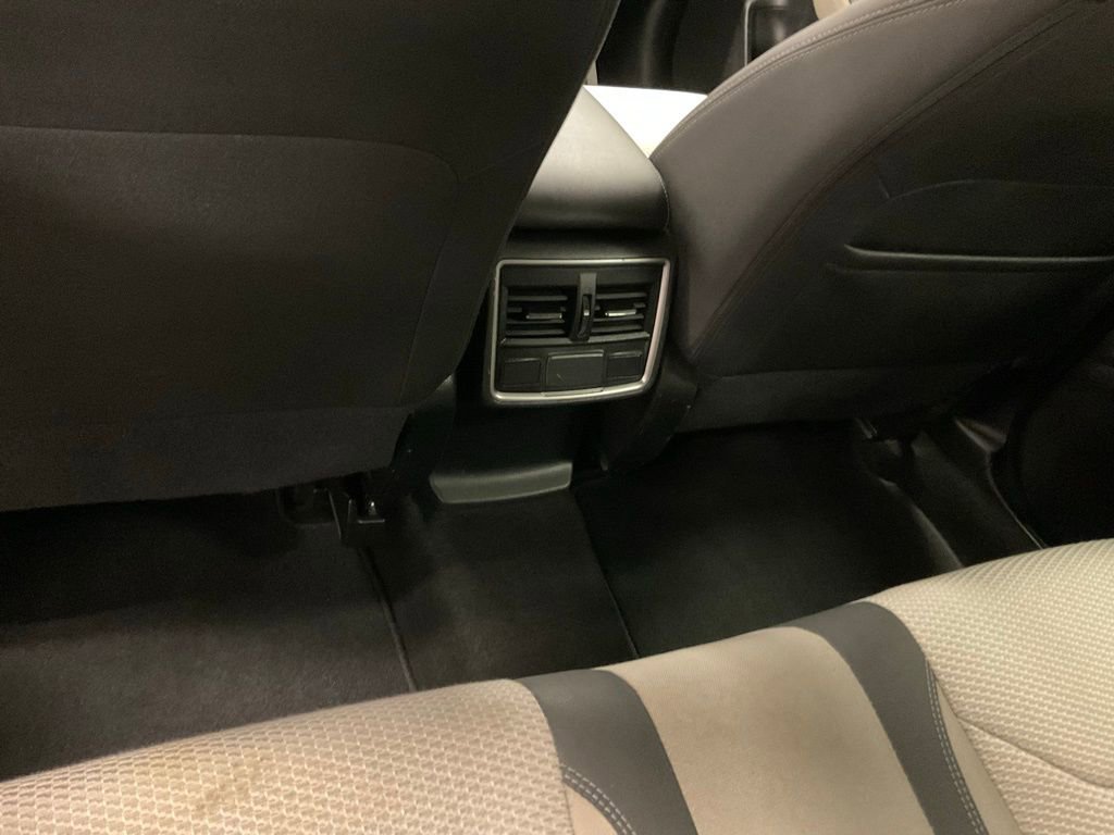 Used 2019 Subaru Forester Premium w/ All-Weather Package AWD/4WD image 25
