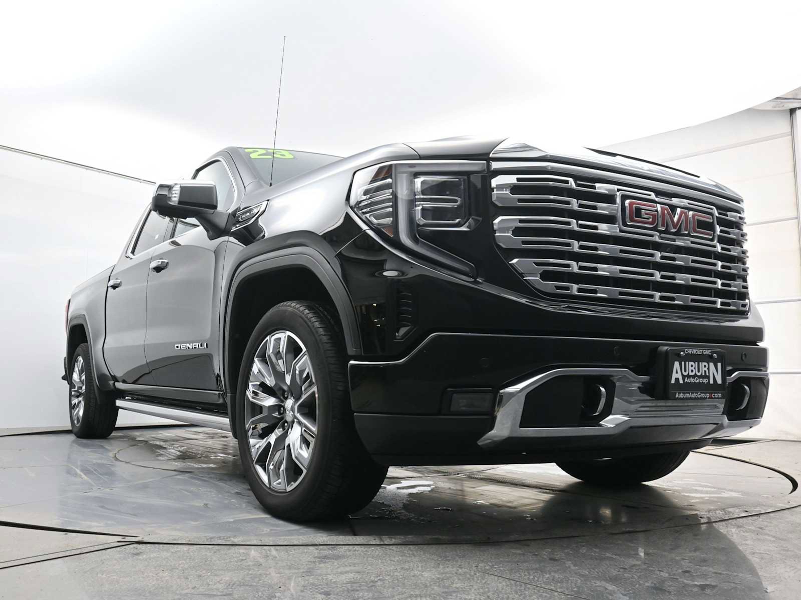 Used 2023 GMC Sierra 1500 Denali w/ Denali Reserve Package image 16