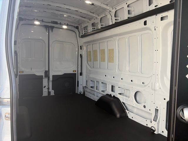 New 2026 Ford Transit 350 148 High Roof Extended RWD image 22