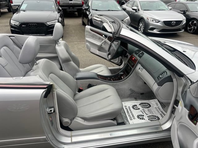 Used 2000 Mercedes-Benz CLK 320 Cabriolet image 16