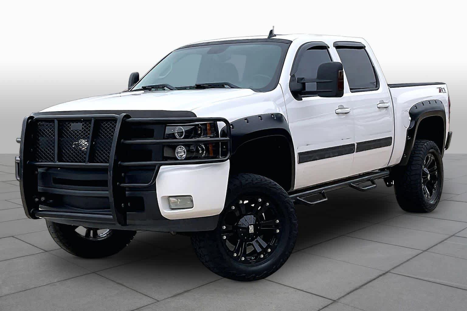 Used 2011 Chevrolet Silverado 1500 LTZ w/ LTZ Plus Package AWD/4WD image 2