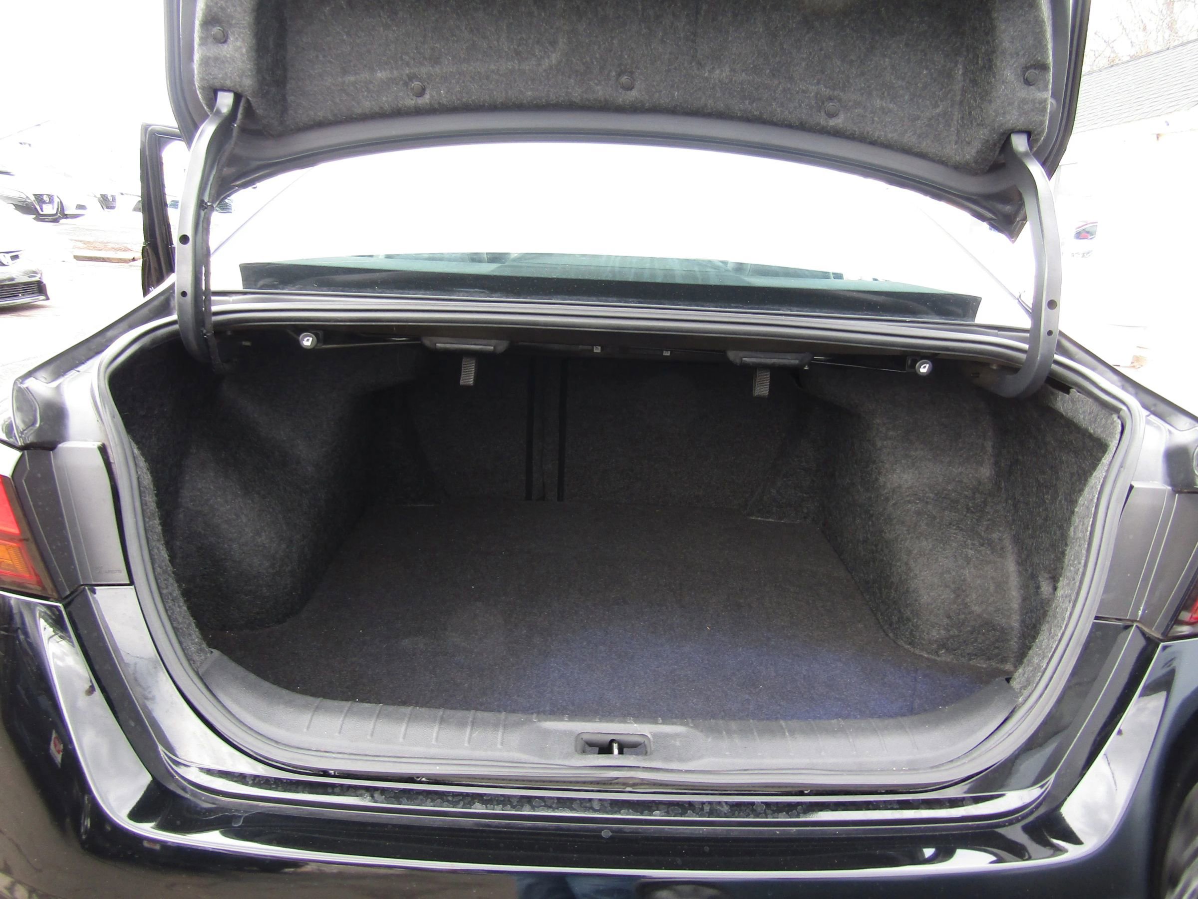 Used 2019 Nissan Altima 2.5 SR w/ SR Premium Package image 18