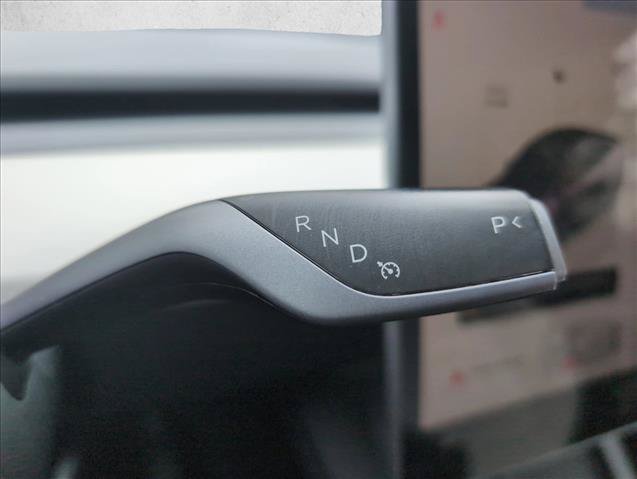 Used 2024 Tesla Model Y Long Range AWD/4WD image 16