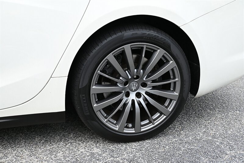Used 2019 Maserati Ghibli S Q4 image 14