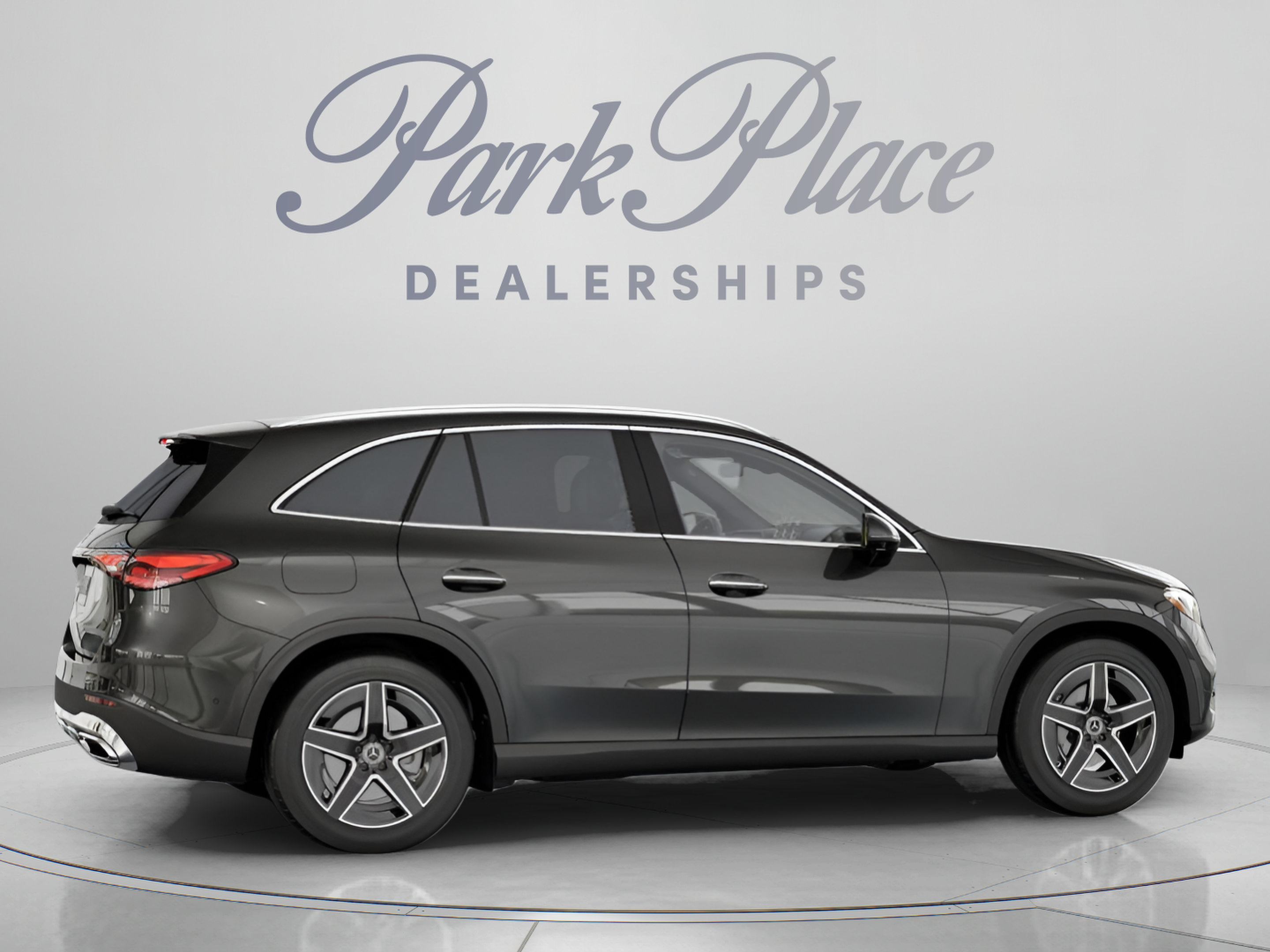 Used 2026 Mercedes-Benz GLC 300 image 24