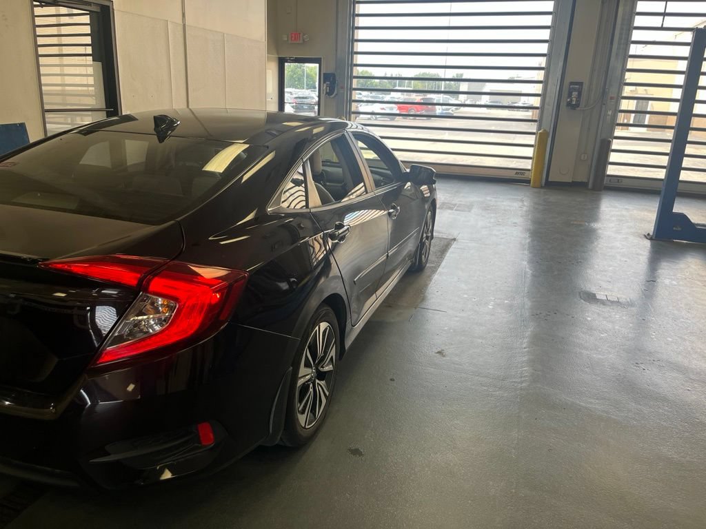 Used 2016 Honda Civic EX-T image 9