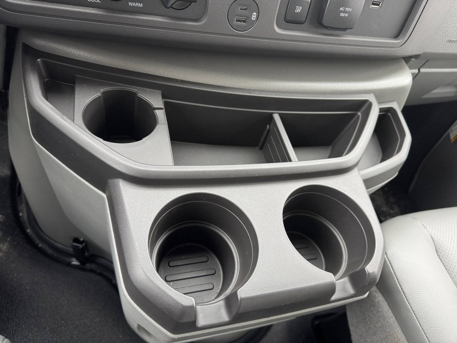 New 2025 Ford E-450 and Econoline 450 Super Duty w/ Power Equipment Group image 29