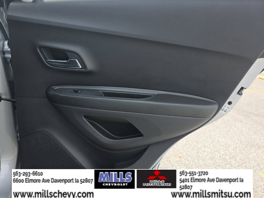 Used 2021 Chevrolet Trax LT w/ LT Convenience Package FWD image 20