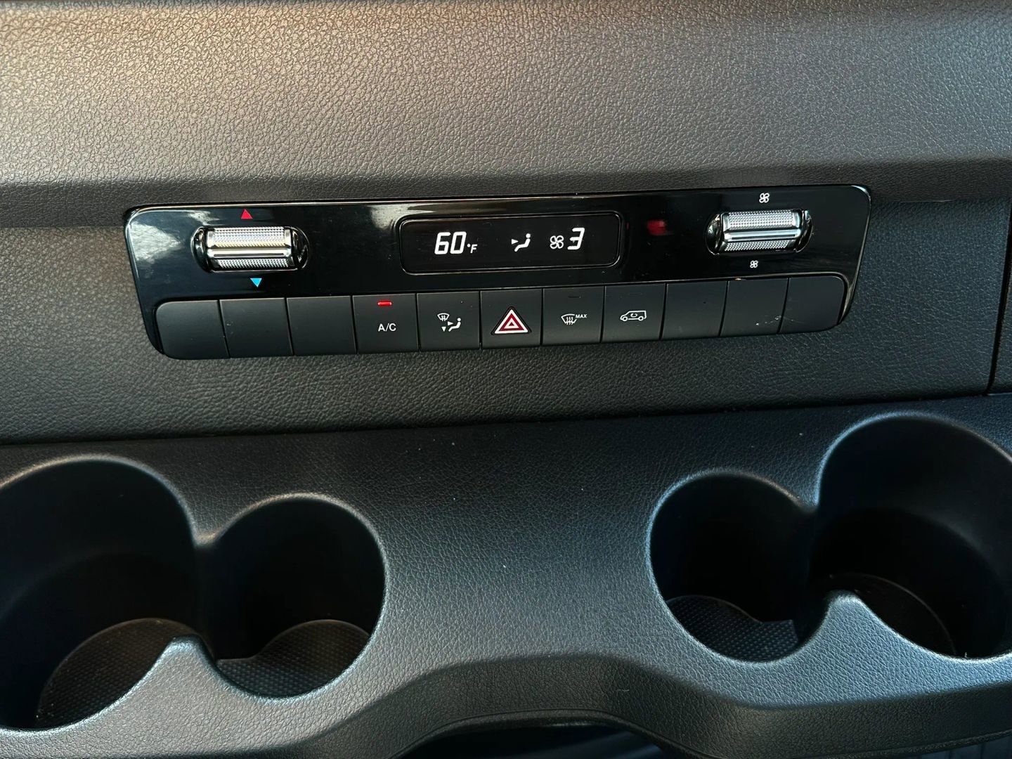 Used 2022 Mercedes-Benz Sprinter 2500 image 27