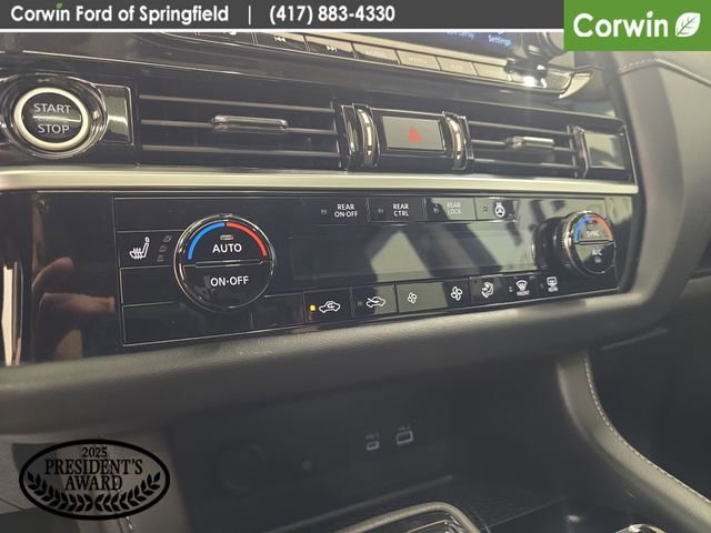 Used 2024 Nissan Pathfinder SL w/ SL Premium Package AWD/4WD image 27