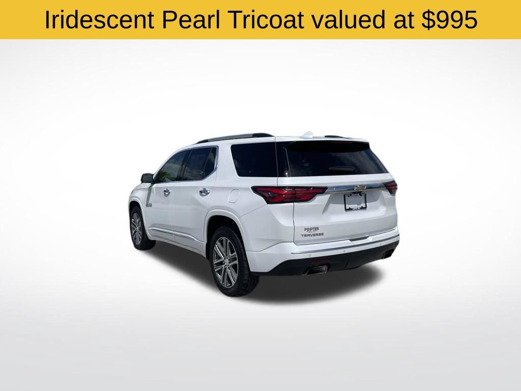 Used 2023 Chevrolet Traverse High Country FWD image 3
