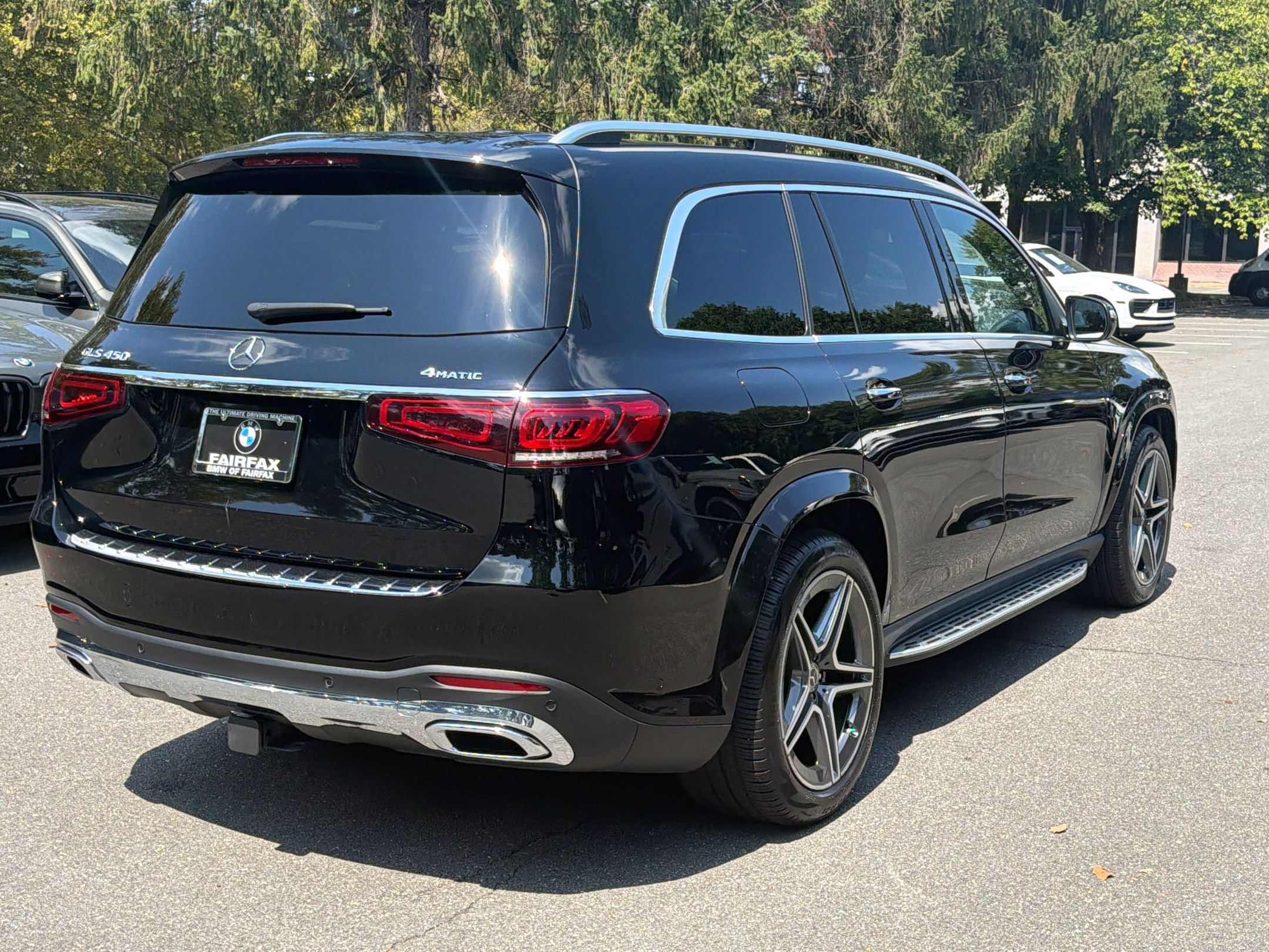 Used 2023 Mercedes-Benz GLS 450 4MATIC image 9