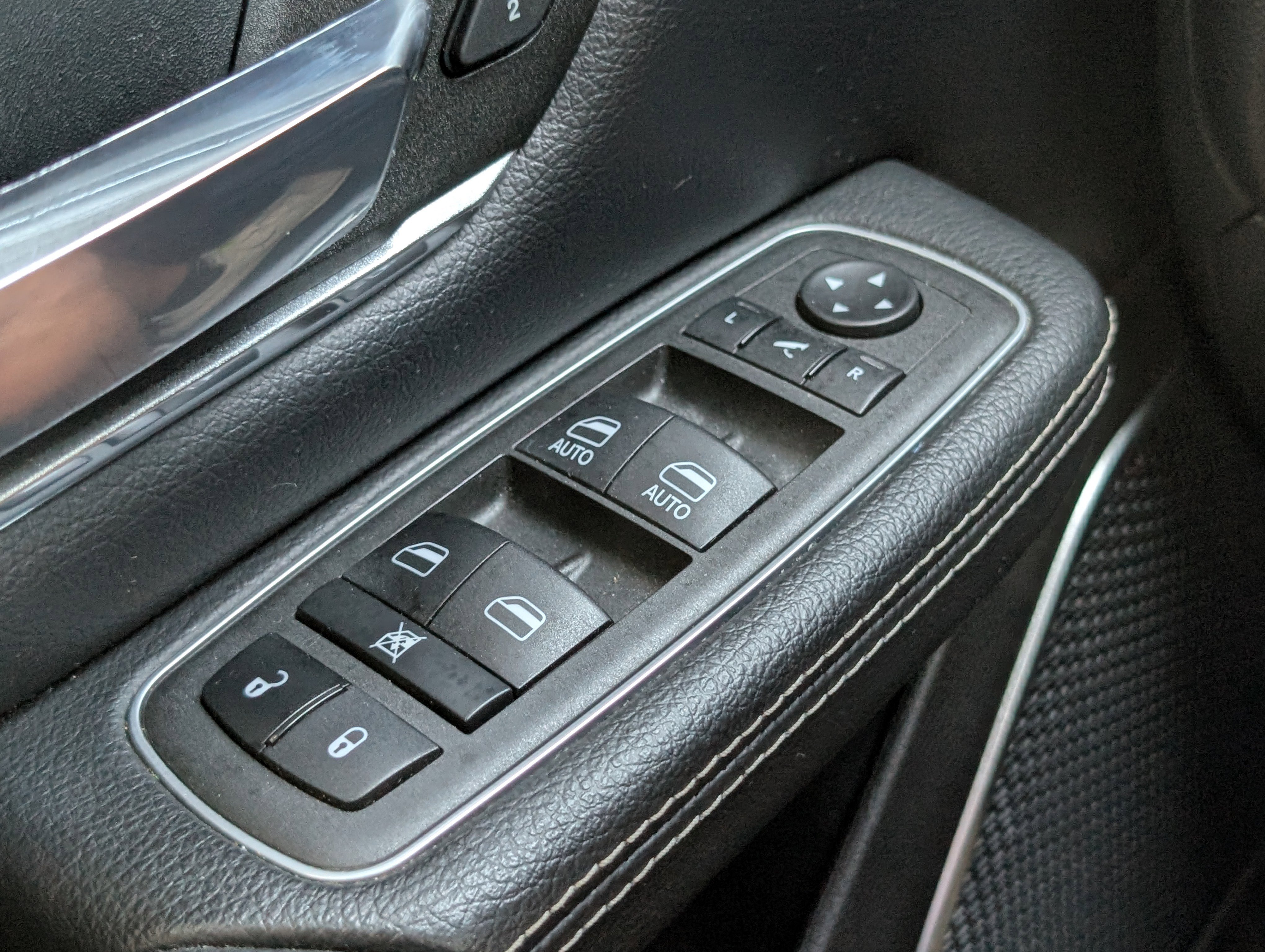 Used 2022 RAM 1500 Laramie w/ Sport Appearance Package image 26