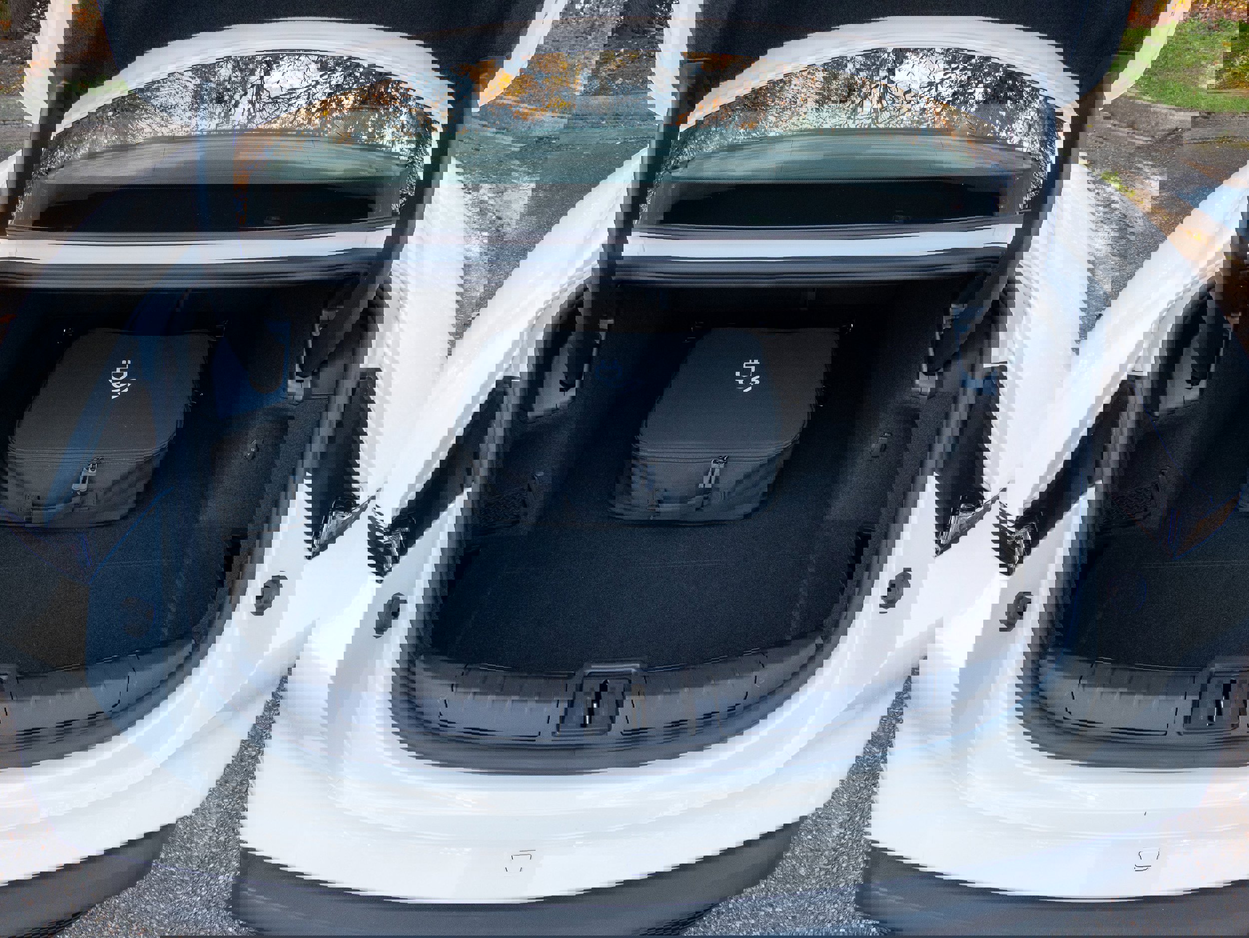 Used 2022 Porsche Taycan image 41